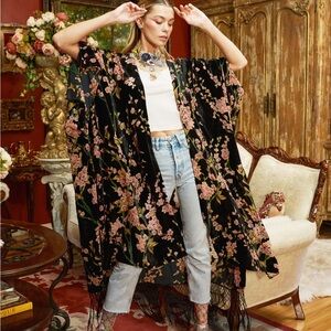 ARATTA
Women’s Jasmine Burnout Velvet Kimono In Black